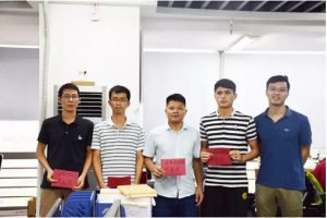为精英加冕 | 星辉平台进口2018年八月份公司表彰会